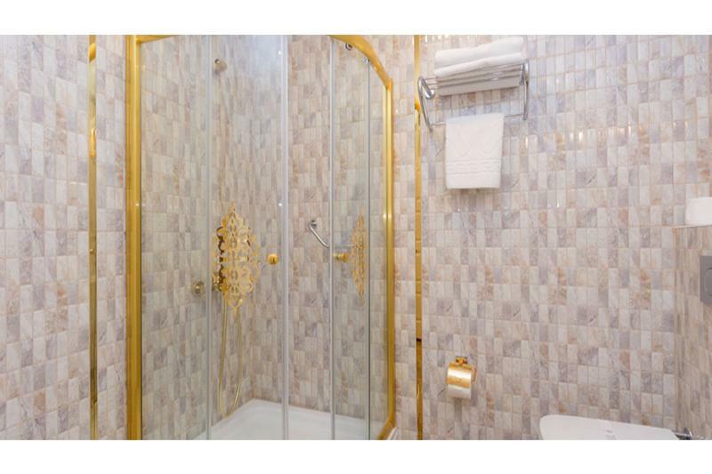 Merada Suit Otel Mersin  Buitenkant foto